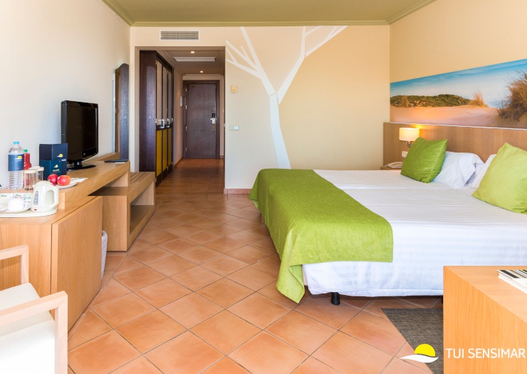 Standarddoppelzimmer TUI BLUE ISLA CRISTINA PALACE Hotel Isla Cristina, Huelva, Spanien Standarddoppelzimmer TUI BLUE ISLA CRISTINA PALACE Hotel Isla Cristina, Huelva, Spanien