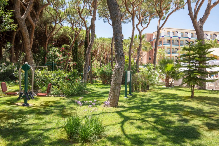 Garten- & outdoor-trainingsgeräte TUI BLUE ISLA CRISTINA PALACE Hotel Isla Cristina, Huelva, Spanien